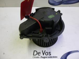 Gebruikte Kachel Ventilatiemotor Citroen XM (Y3) 2.0 i Prijs € 70,00 Margeregeling aangeboden door De Vos Autodemontagebedrijf