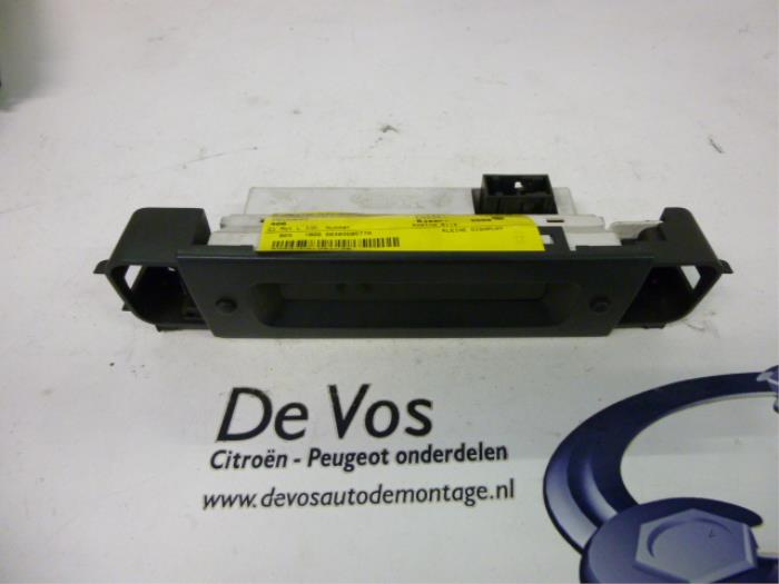 Gebruikte Display Interieur Peugeot 406 Prijs € 45,00 Margeregeling aangeboden door De Vos Onderdelen