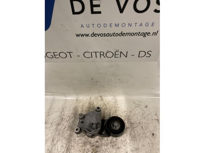 Gebruikte Spanrol Multiriem Citroen C2 (JM) 1.4 HDI Prijs € 25,00 Margeregeling aangeboden door De Vos Onderdelen