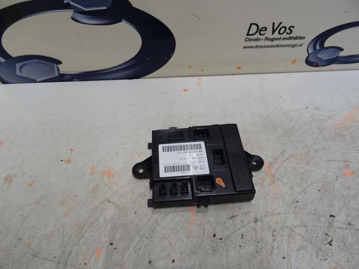 Gebruikte Computer Diversen Peugeot 3008 Prijs € 80,00 Margeregeling aangeboden door De Vos Onderdelen