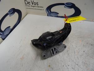 Gebruikte Motorrubber Peugeot 3008 Prijs € 80,00 Margeregeling aangeboden door De Vos Onderdelen