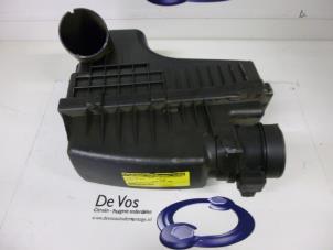 Gebruikte Luchtfilterhuis Citroen C6 (TD) 2.2 HdiF 16V Prijs € 45,00 Margeregeling aangeboden door De Vos Onderdelen
