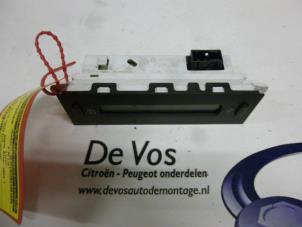 Gebruikte Display Interieur Citroen C3 (FC/FL/FT) 1.4 HDi Prijs € 35,00 Margeregeling aangeboden door De Vos Onderdelen