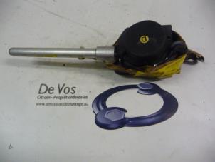 Gebruikte Gordelspanner rechts Peugeot 605 (6B) 2.1 SLdt,SRdt,SVdt,Autom.12V Prijs € 55,00 Margeregeling aangeboden door De Vos Onderdelen