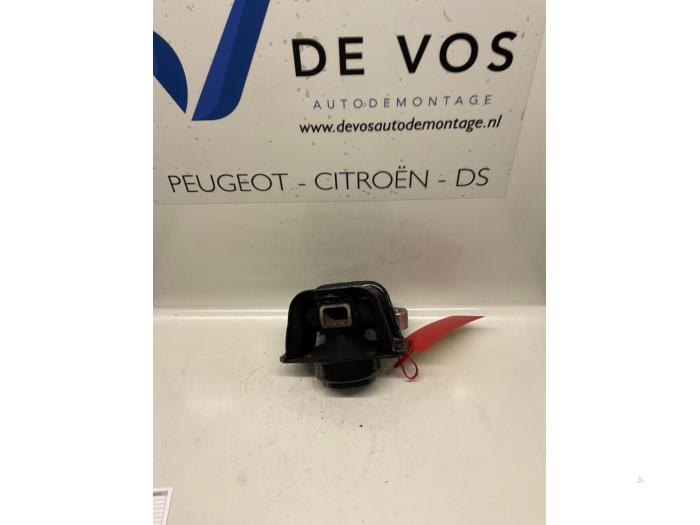 Gebruikte Motorrubber Peugeot 308 (4A/C) 1.6 VTI 16V Prijs € 35,00 Margeregeling aangeboden door De Vos Onderdelen