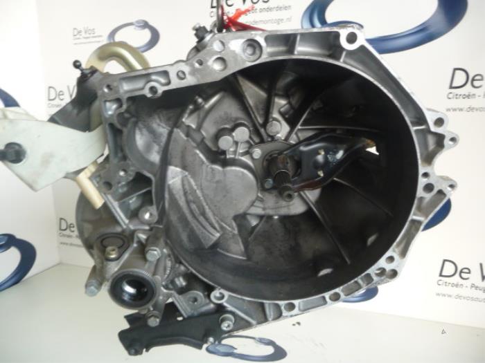 Gebruikte Versnellingsbak Peugeot 207/207+ (WA/WC/WM) 1.6 HDi 16V Prijs € 550,00 Margeregeling aangeboden door De Vos Onderdelen