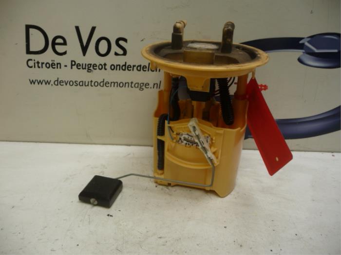 Gebruikte Tank element Pomp Peugeot Expert (222/224) 2.0 HDi 110 16V Prijs € 55,00 Margeregeling aangeboden door De Vos Onderdelen