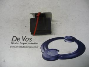 Gebruikte Relais Voorgloei Peugeot 106 I 1.4 XRD, XND Prijs € 35,00 Margeregeling aangeboden door De Vos Onderdelen