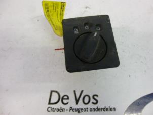 Gebruikte Licht Schakelaar Citroen Jumper Prijs € 20,00 Margeregeling aangeboden door De Vos Autodemontagebedrijf