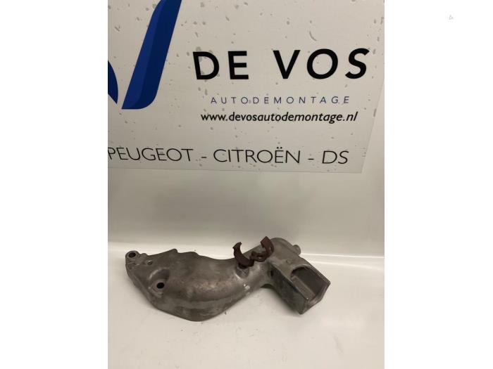 Gebruikte Motorsteun Peugeot 206 Prijs € 25,00 Margeregeling aangeboden door De Vos Onderdelen
