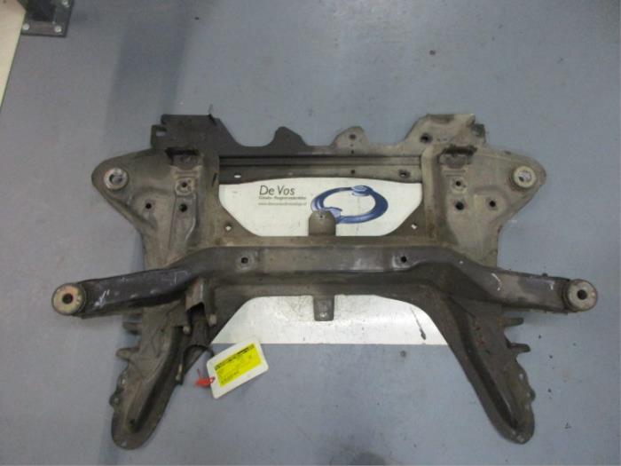 Gebruikte Subframe Peugeot 406 (8B) 1.8 16V Prijs € 55,00 Margeregeling aangeboden door De Vos Onderdelen