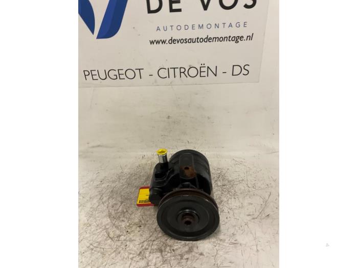 Gebruikte Servopomp Peugeot 605 (6B) 2.0 SL,SLi Prijs € 125,00 Margeregeling aangeboden door De Vos Onderdelen