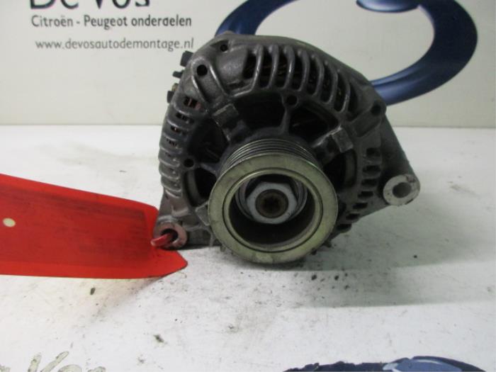 Gebruikte Alternator Citroen Xantia (X2/X7) 2.0i 16V Prijs € 55,00 Margeregeling aangeboden door De Vos Onderdelen