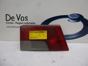 Gebruikte Achterlicht links Peugeot 405 Prijs € 15,00 Margeregeling aangeboden door De Vos Autodemontagebedrijf