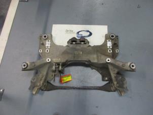 Gebruikte Subframe Peugeot 407 (6D) 3.0 V6 24V VVT Prijs € 100,00 Margeregeling aangeboden door De Vos Onderdelen