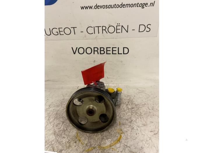 Gebruikte Pomp Servo Peugeot 807 2.2 HDiF 16V Prijs € 90,00 Margeregeling aangeboden door De Vos Onderdelen