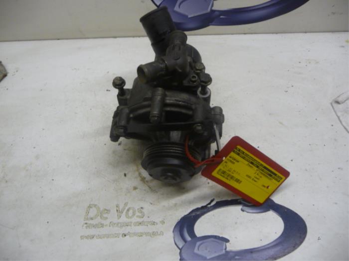 Waterpomp van een Citroën XM (Y4) 2.5 Turbo D 12V SX,VSX 1994