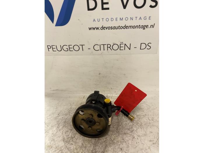 Gebruikte Pomp Servo Peugeot Boxer Prijs € 100,00 Margeregeling aangeboden door De Vos Onderdelen