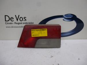 Gebruikte Achterlicht rechts Peugeot 405 II Break (4E) 2.0 SRi X4 Prijs € 15,00 Margeregeling aangeboden door De Vos Autodemontagebedrijf