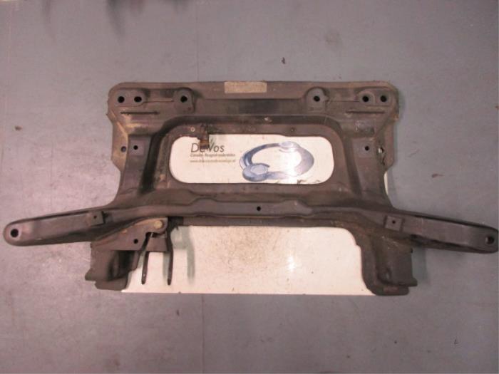 Gebruikte Subframe Peugeot 306 Prijs € 55,00 Margeregeling aangeboden door De Vos Onderdelen