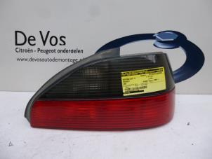 Gebruikte Achterlicht rechts Peugeot 306 (7B) 1.4 SL,SR Kat. Prijs € 35,00 Margeregeling aangeboden door De Vos Autodemontagebedrijf