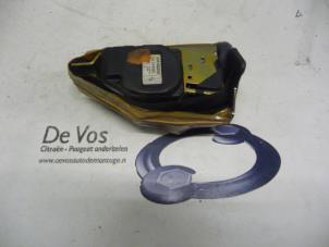 Gebruikte Veiligheidsgordel rechts-voor Peugeot 405 Prijs € 35,00 Margeregeling aangeboden door De Vos Autodemontagebedrijf