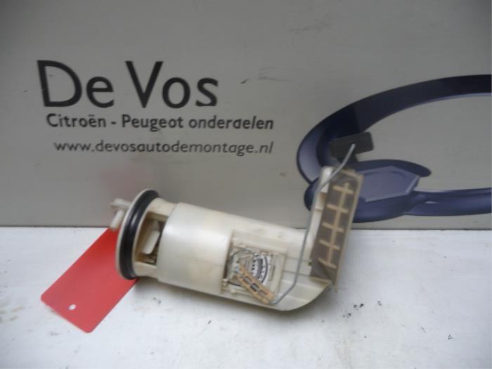 Gebruikte Tank element Pomp Citroen Saxo 1.1i X,SX Prijs € 45,00 Margeregeling aangeboden door De Vos Onderdelen