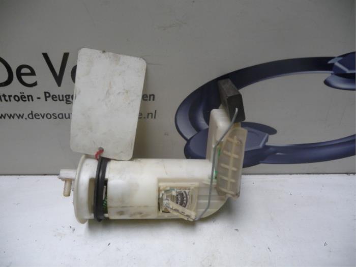 Gebruikte Tank element Pomp Citroen Saxo 1.1i X,SX Prijs € 45,00 Margeregeling aangeboden door De Vos Onderdelen