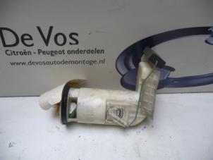 Gebruikte Tank element Pomp Citroen Saxo 1.1i X,SX Prijs € 45,00 Margeregeling aangeboden door De Vos Onderdelen
