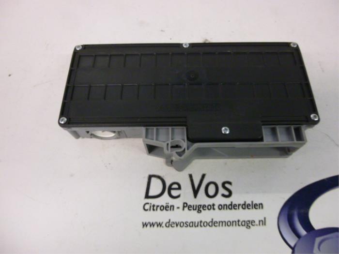 Gebruikte Computer Diversen Peugeot 406 (8B) 2.9 V6 24V Prijs € 100,00 Margeregeling aangeboden door De Vos Onderdelen