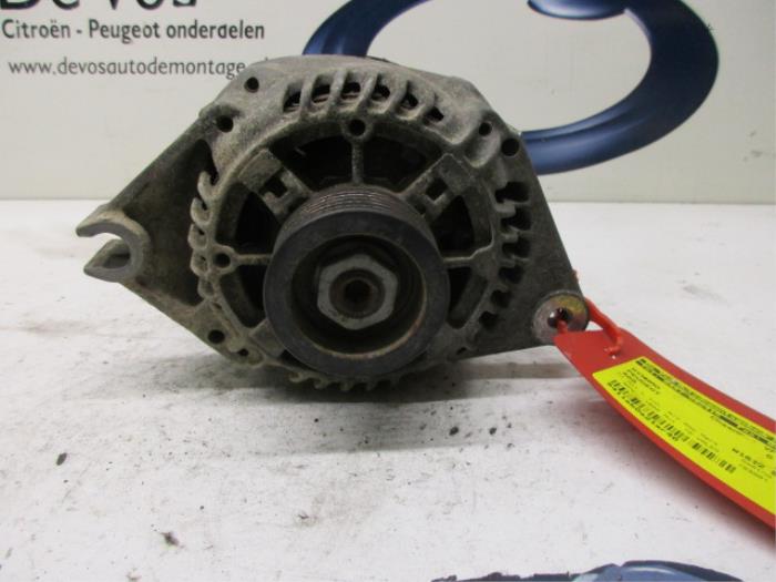 Gebruikte Dynamo Peugeot 405 II Break (4E) 1.8 GRi,SRi Prijs € 55,00 Margeregeling aangeboden door De Vos Onderdelen