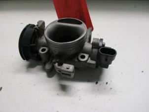 Gebruikte Gasklephuis Peugeot 306 (7A/C/S) 1.4 XN,XR,XA,XRA Prijs € 45,00 Margeregeling aangeboden door De Vos Onderdelen