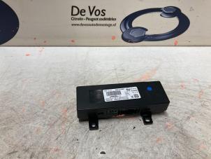 Gebruikte Telefoon interface Peugeot 308 SW (L4/L9/LC/LJ/LR) 1.6 BlueHDi 120 Prijs € 180,00 Margeregeling aangeboden door De Vos Onderdelen