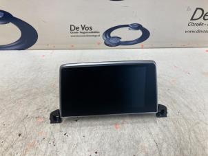 Gebruikte Display Interieur Peugeot 3008 II (M4/MC/MJ/MR) 1.6 e-THP 165 16V Prijs € 250,00 Margeregeling aangeboden door De Vos Onderdelen