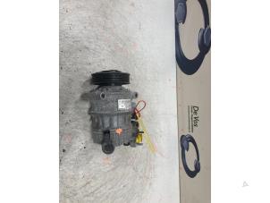 Gebruikte Aircopomp Peugeot 3008 II (M4/MC/MJ/MR) 1.6 e-THP 165 16V Prijs € 250,00 Margeregeling aangeboden door De Vos Onderdelen