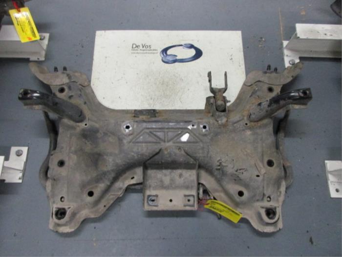 Gebruikte Subframe Citroen C4 Berline (LC) 2.0 16V Prijs € 80,00 Margeregeling aangeboden door De Vos Onderdelen