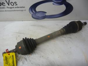 Gebruikte Cardanas links-voor (VWA) Citroen C4 Picasso (UD/UE/UF) 1.6 HDi 16V 110 Prijs € 70,00 Margeregeling aangeboden door De Vos Onderdelen