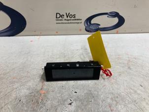 Gebruikte Display Interieur Citroen DS3 (SA) 1.6 16V VTS THP 155 Prijs € 80,00 Margeregeling aangeboden door De Vos Onderdelen