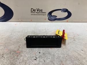 Gebruikte Display Interieur Citroen C2 (JM) 1.4 Prijs € 45,00 Margeregeling aangeboden door De Vos Onderdelen