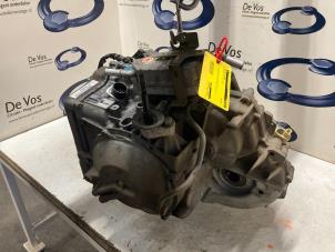 Gebruikte Automaatbak Peugeot 607 (9D/U) 2.2 16V Prijs € 450,00 Margeregeling aangeboden door De Vos Onderdelen