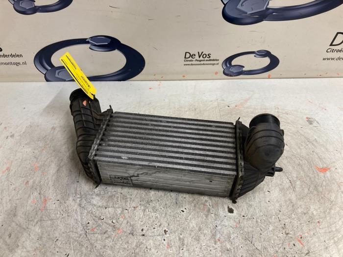 Gebruikte Intercooler Peugeot 5008 Prijs € 80,00 Margeregeling aangeboden door De Vos Onderdelen