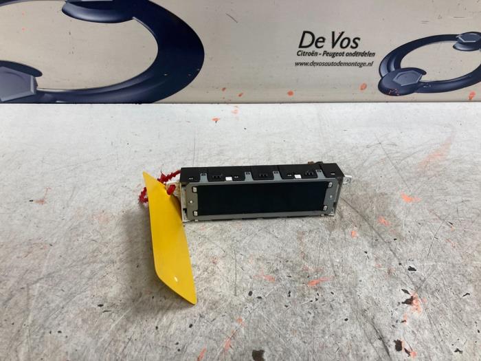 Display Interieur van een Peugeot 308 CC (4B) 2.0 HDiF 16V 2009