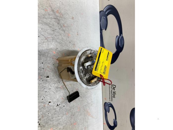 Gebruikte Tank element Pomp Citroen C6 (TD) 3.0 HDiF V6 24V Prijs € 70,00 Margeregeling aangeboden door De Vos Onderdelen