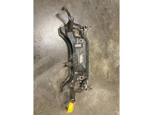 Gebruikte Subframe Peugeot 108 Prijs € 135,00 Margeregeling aangeboden door De Vos Onderdelen