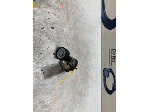 Gebruikte Spanrol Multiriem Opel Grandland X Prijs € 55,00 Margeregeling aangeboden door De Vos Onderdelen