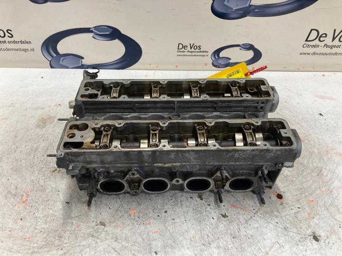 Gebruikte Cilinderkop Citroen C4 Picasso (UD/UE/UF) 2.0 16V Autom. Prijs € 350,00 Margeregeling aangeboden door De Vos Onderdelen