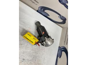 Gebruikte Motorsteun Citroen C5 III Tourer (RW) 2.7 HDiF V6 24V Autom. Prijs € 160,00 Margeregeling aangeboden door De Vos Onderdelen