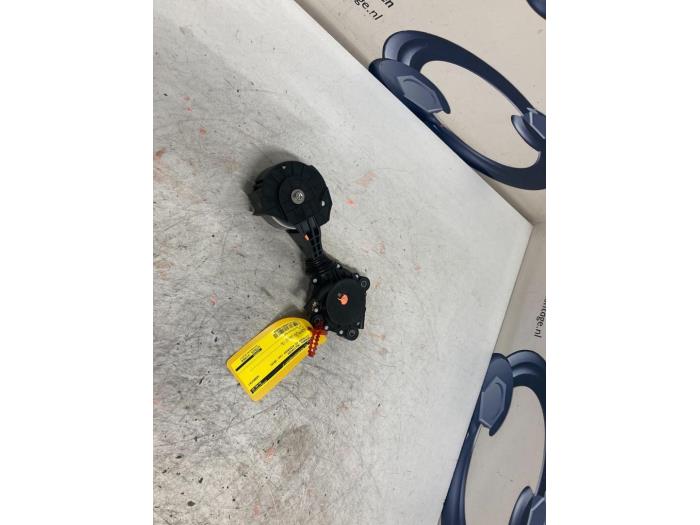 Gebruikte Spanrol Multiriem Citroen C5 Aircross Prijs € 55,00 Margeregeling aangeboden door De Vos Onderdelen