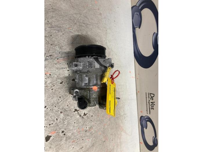 Gebruikte Aircopomp Opel Corsa F (UB/UH/UP) 1.5 CDTI 100 Prijs € 160,00 Margeregeling aangeboden door De Vos Onderdelen