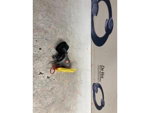 Gebruikte Spanrol Multiriem Opel Corsa F (UB/UH/UP) 1.5 CDTI 100 Prijs € 70,00 Margeregeling aangeboden door De Vos Onderdelen